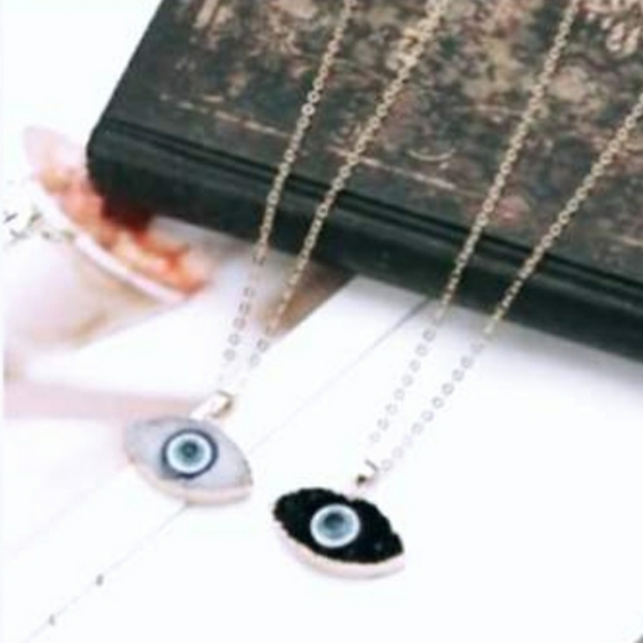 🍭💗Layered various (3 x $29) - Picture 3 of 8